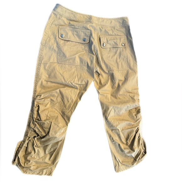 Bebe Capri pants - Picture 2 of 5